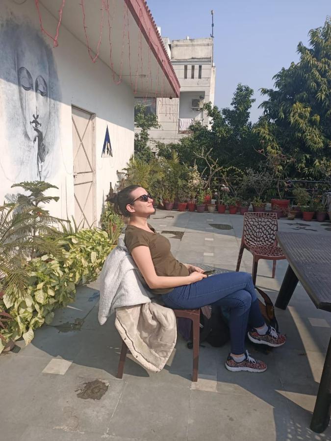 The Desire Hostel New Delhi Exterior photo